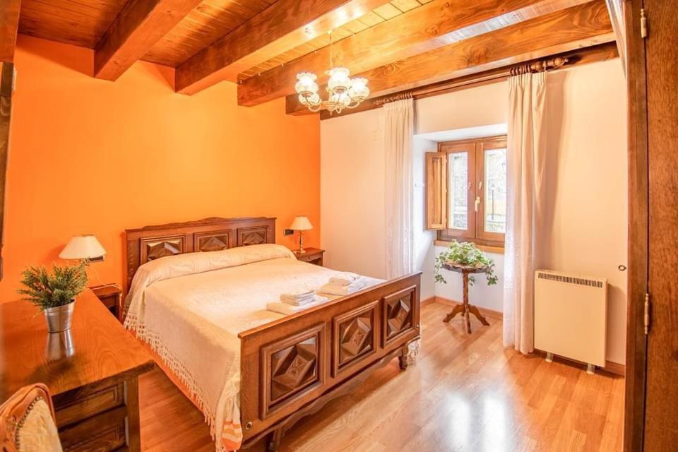 Aizkolarienea Apartment Ochagavia Bagian luar foto